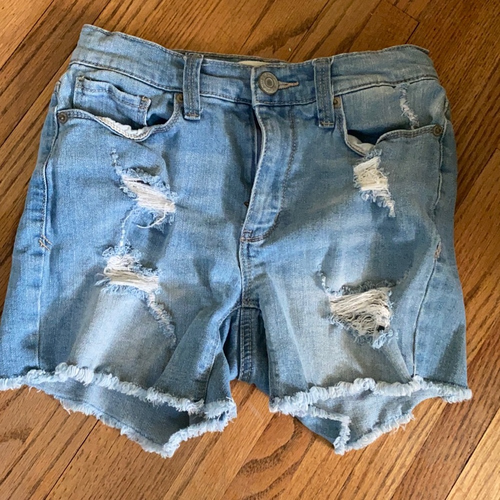 Mudd distressed shorts